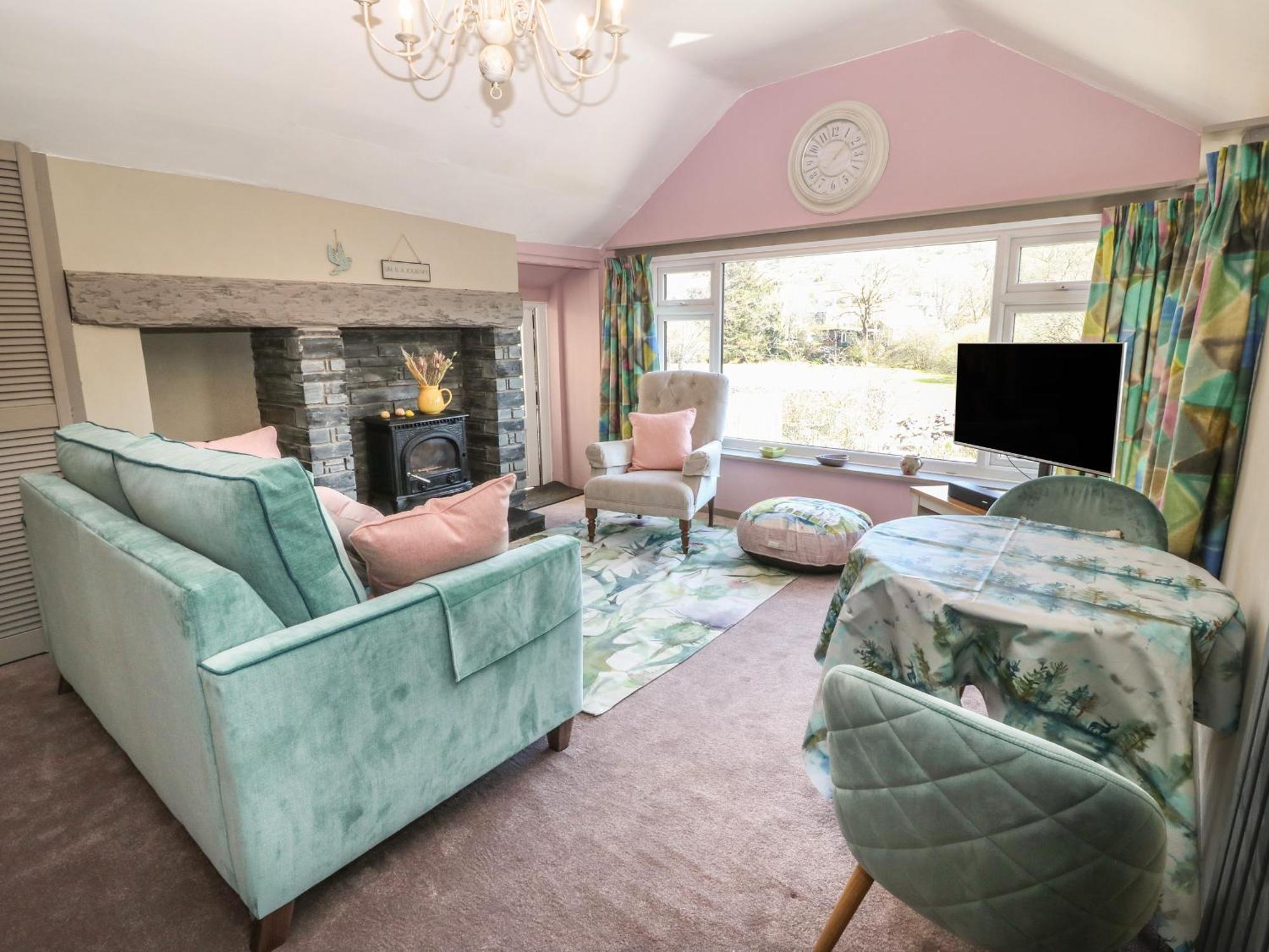 White Roses Retreat Villa Betws-y-Coed Ngoại thất bức ảnh